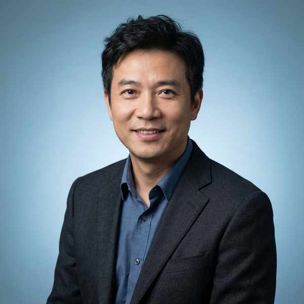 海角社区导演顾问陈明远